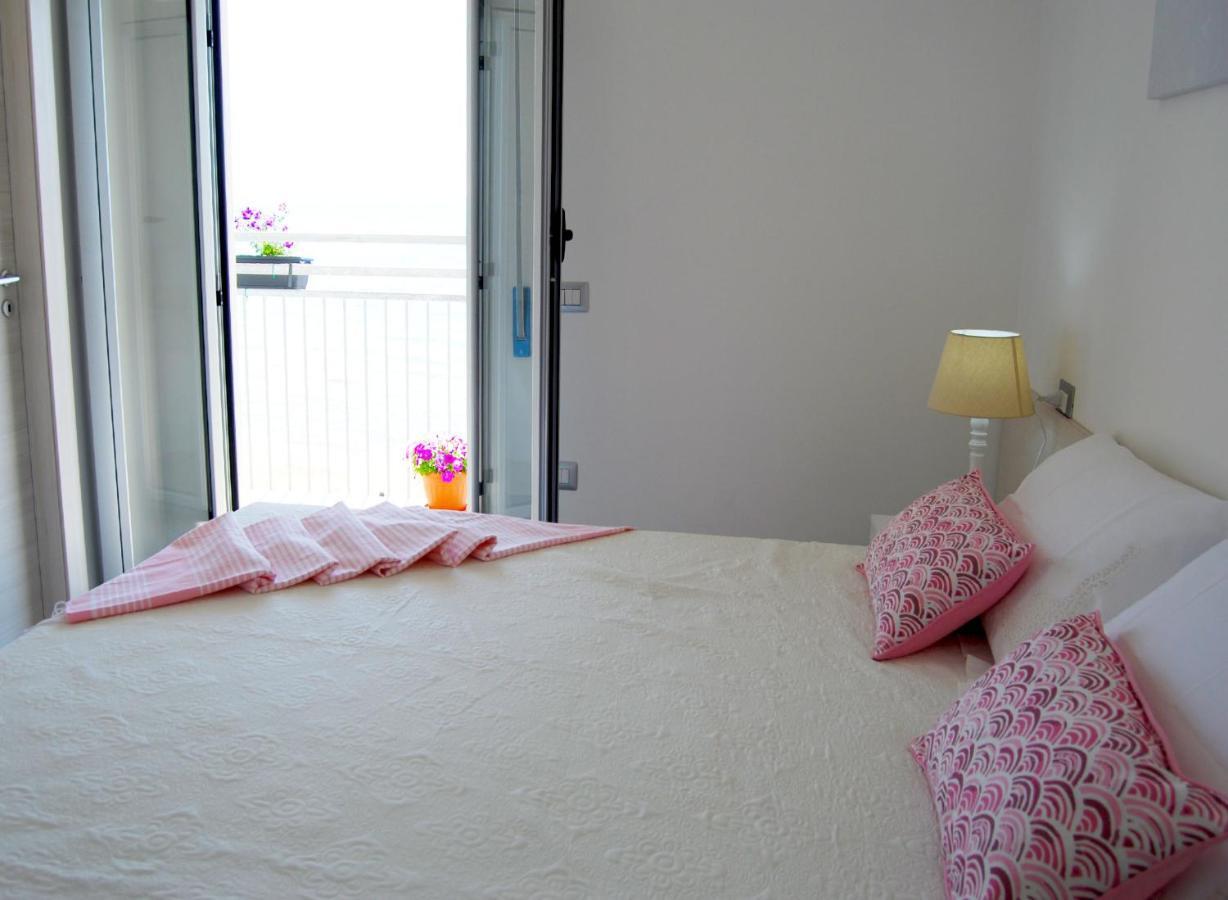 B&B Capo Rizzuto Fronte Mare Extérieur photo