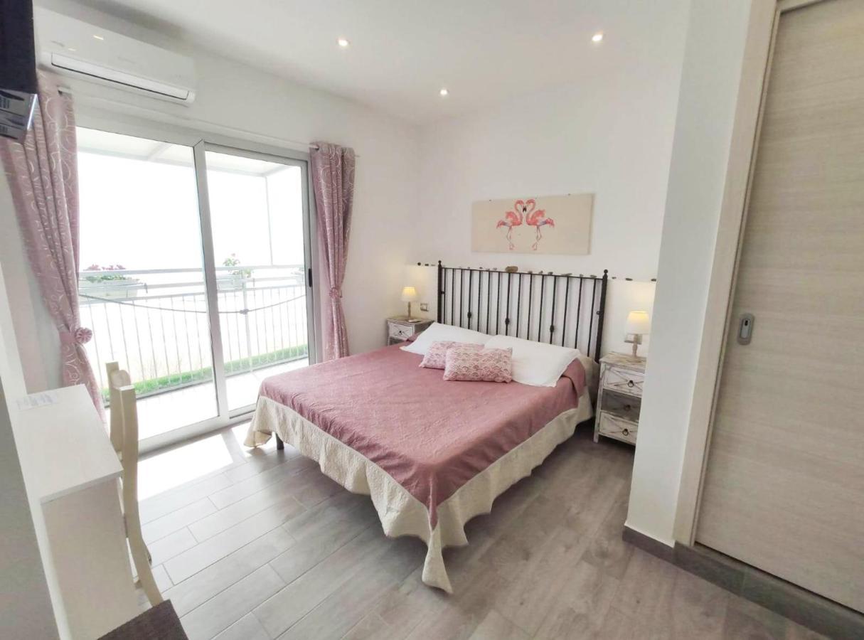 B&B Capo Rizzuto Fronte Mare Extérieur photo